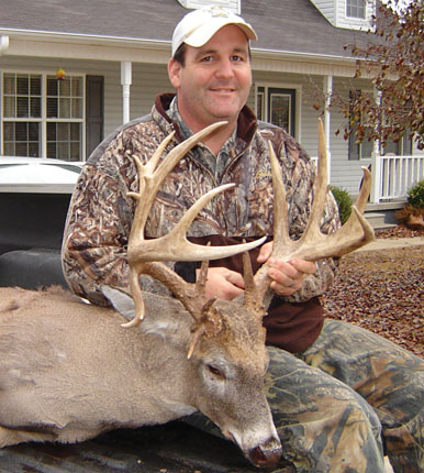 16-Point Buck Still in Velvet Could Be an Alabama Record Outdoor Life